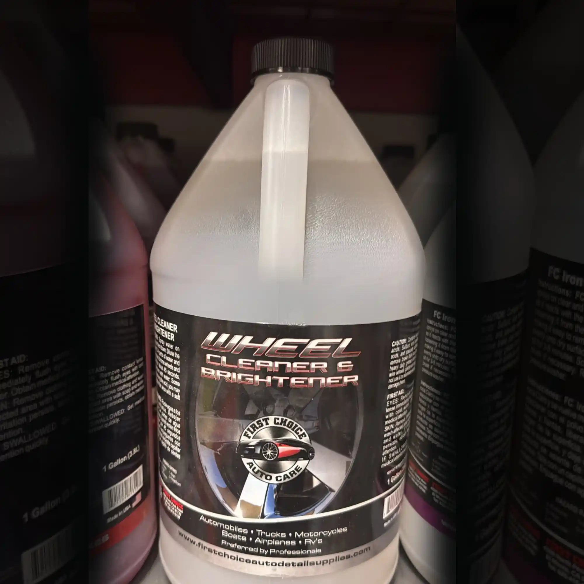 WHEEL CLEANER AND BRIGHTENER 1 GAL