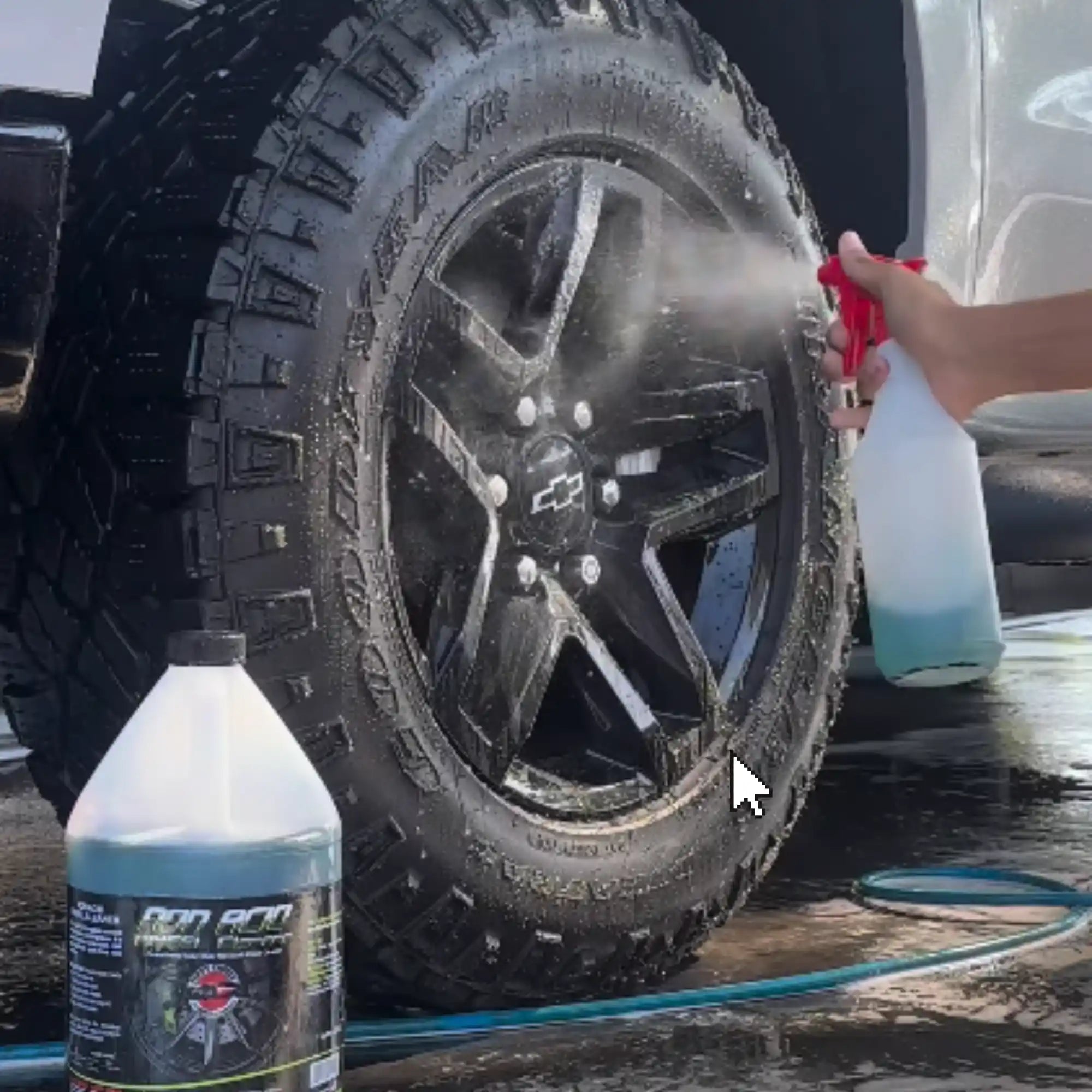 NON ACID WHEEL CLEANER 1 GAL