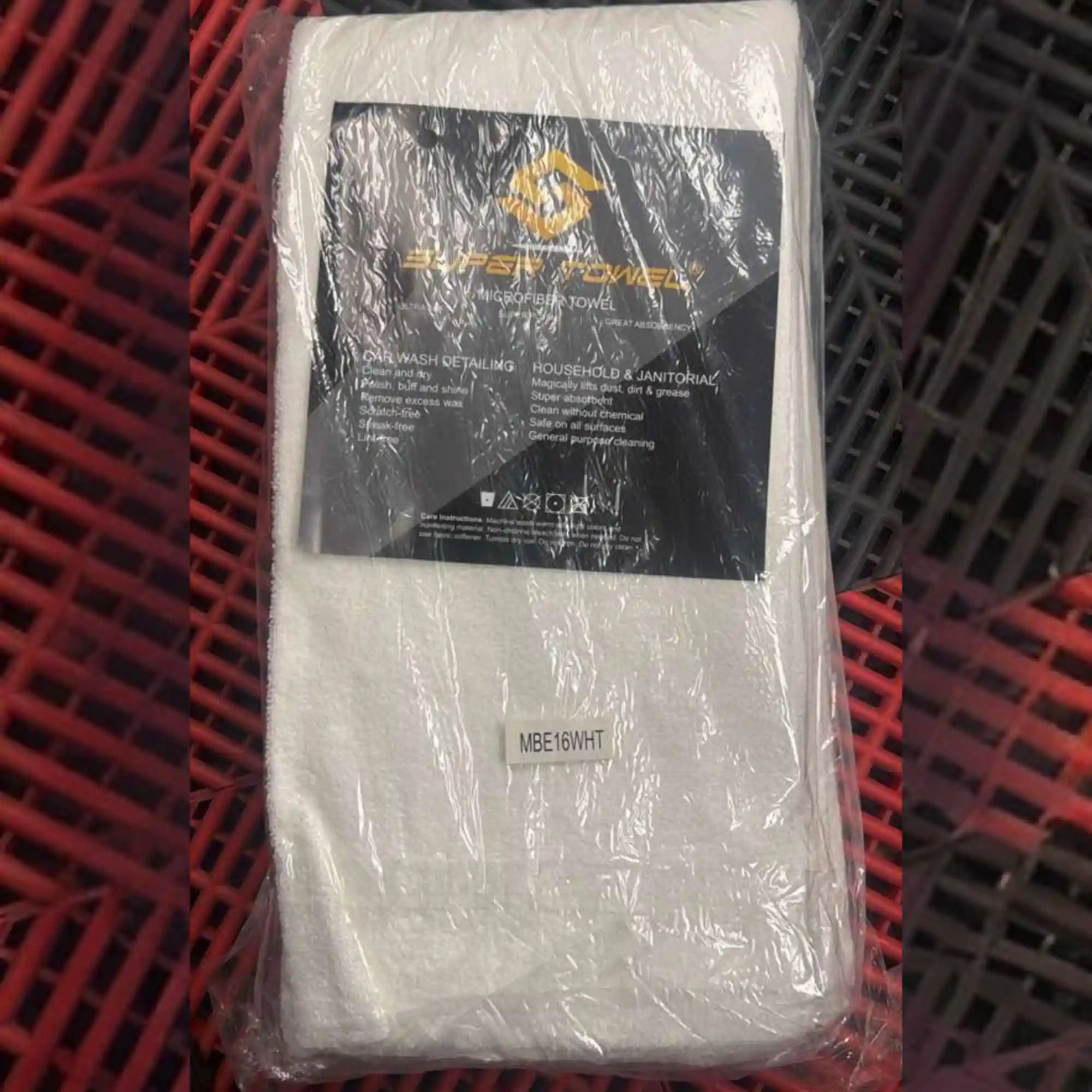 MF EDGELESS TOWEL 380 GSM WHITE