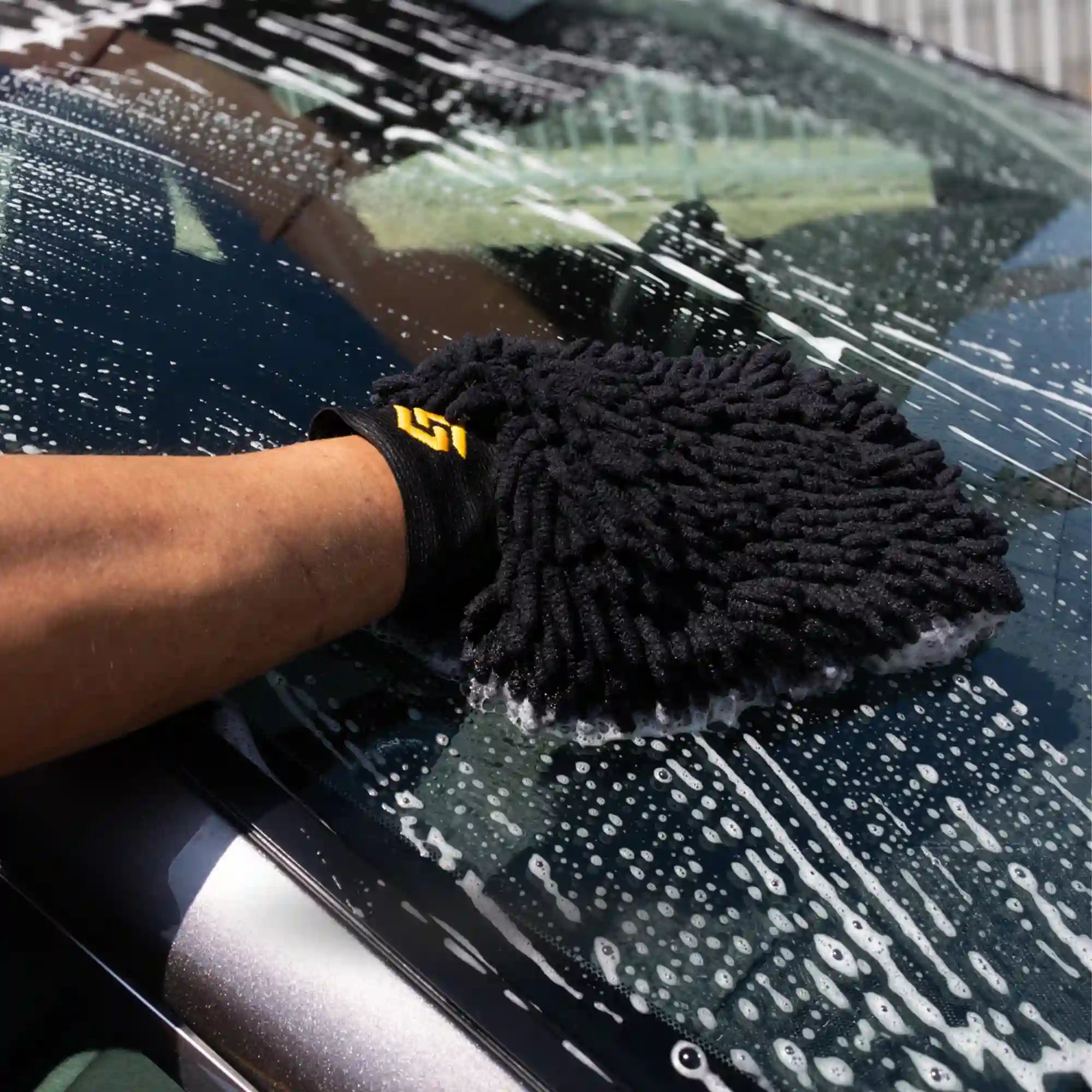WASH_MITT_BLACK_GOLDEN_STATE_2